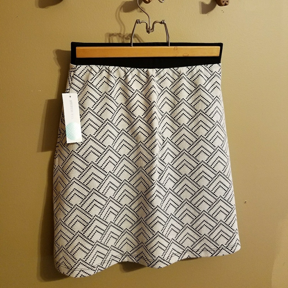 Stitch Fix Gilli Shelley Printed A line Skirt